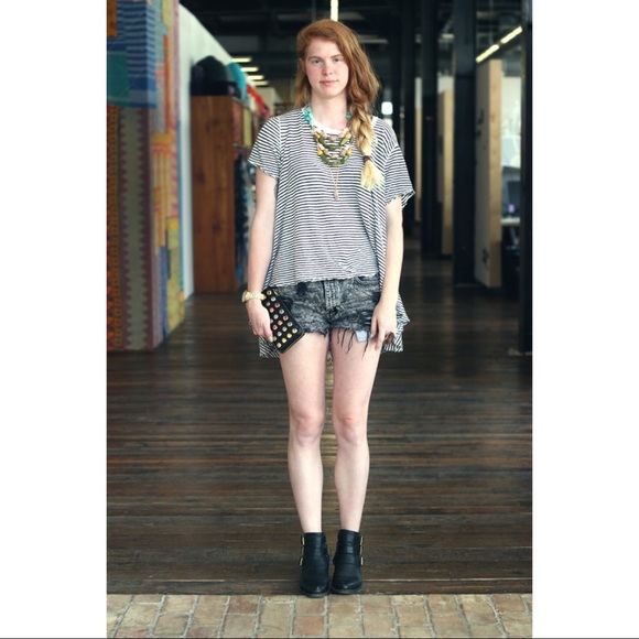 We the Free Circle in the Sand Striped Tee - Picture 1 of 5